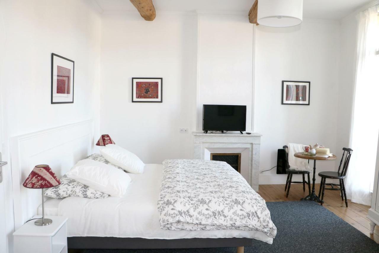 Aumes Sweet Home Chambre D'Hotes Esterno foto